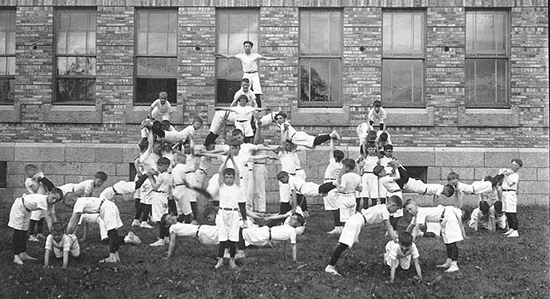 Cours d'Éducation Physique, circa 1920