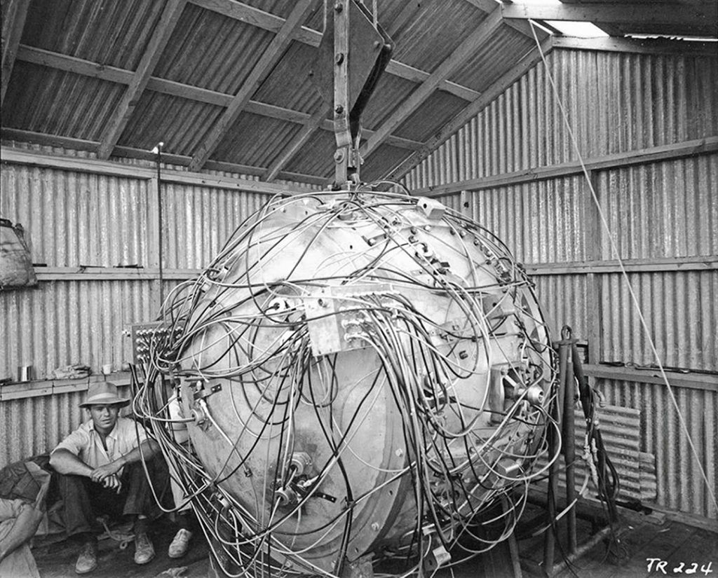 La première bombe nucléaire, 1945
